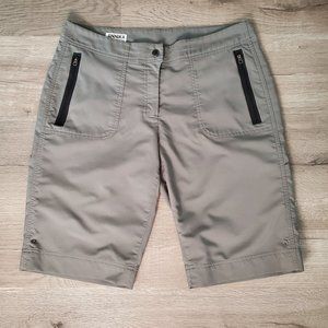 Annika Cutter and Buck Shorts Size 8